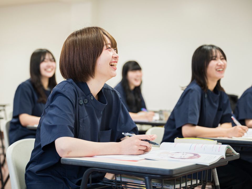 町田美容専門学校 | 学校案内、資料請求はコチラ | ベスト進学ネット