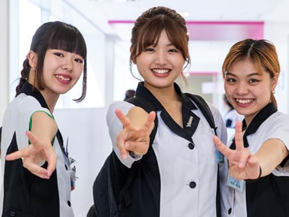 山野美容専門学校　基本教材セット 山野美容専門学校 | 学校案内、資料請求はコチラ | ベスト進学ネット